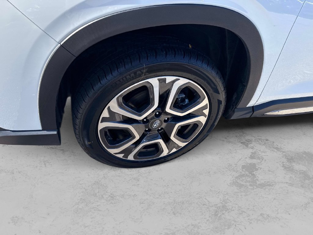 Used 2025 White Subaru Limited image 13