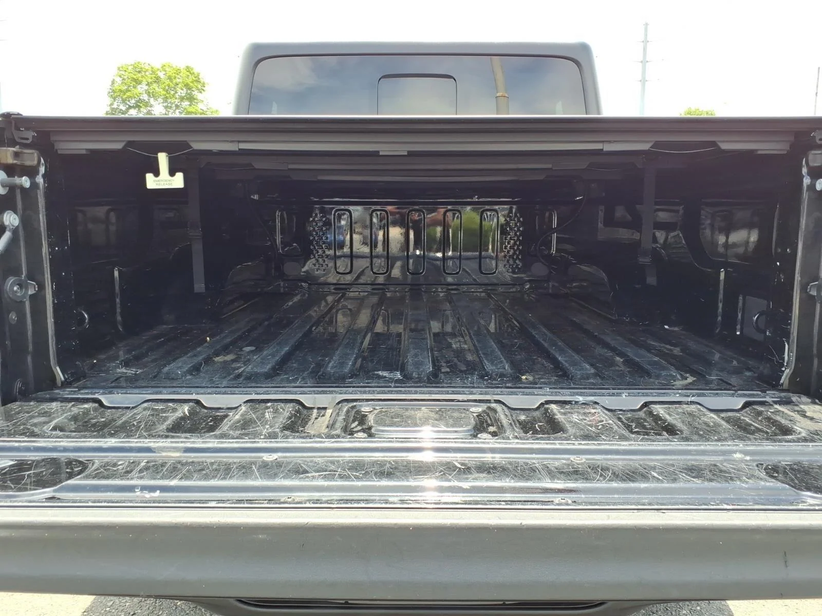 Used 2023 Black Clearcoat Jeep Sport S image 32