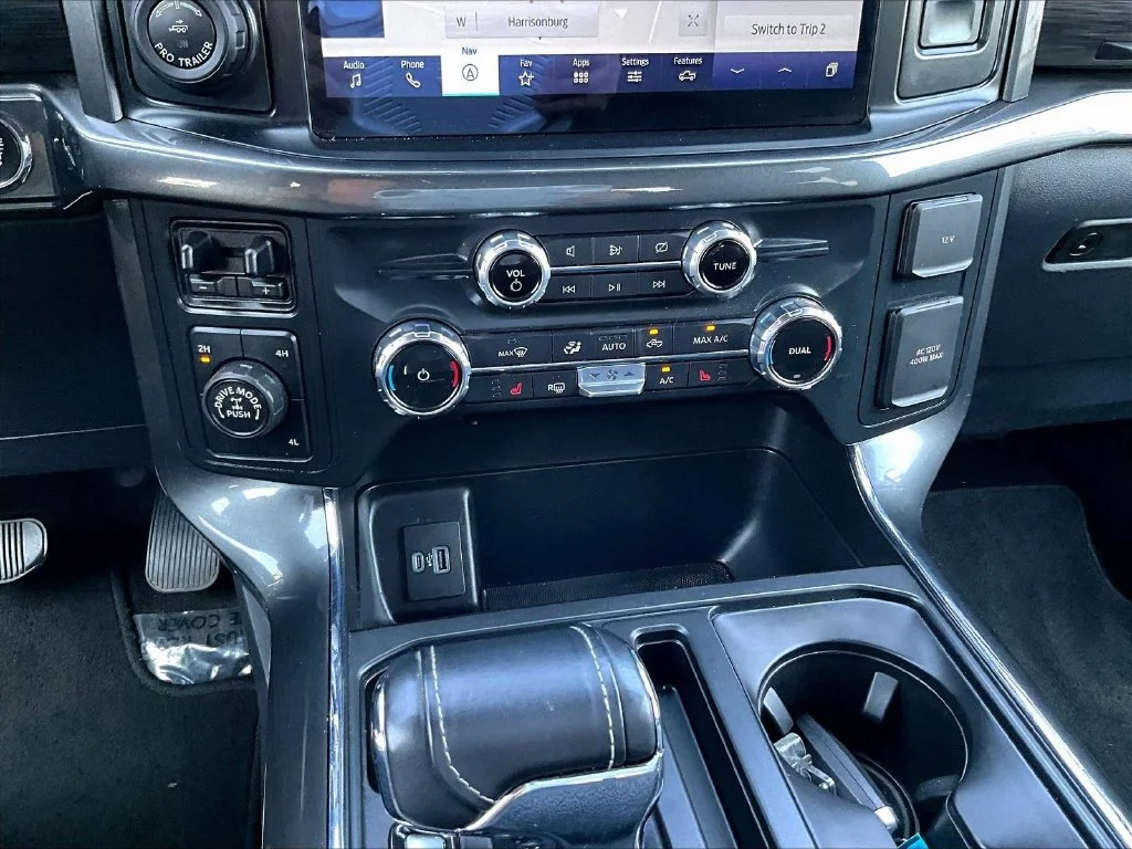 Used 2022 Black Ford XLT image 16
