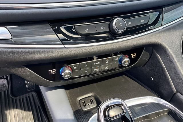 Used 2019 White Buick Essence image 21
