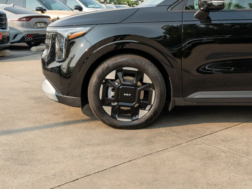 New 2026 Aurora Black Pearl Kia EX image 30