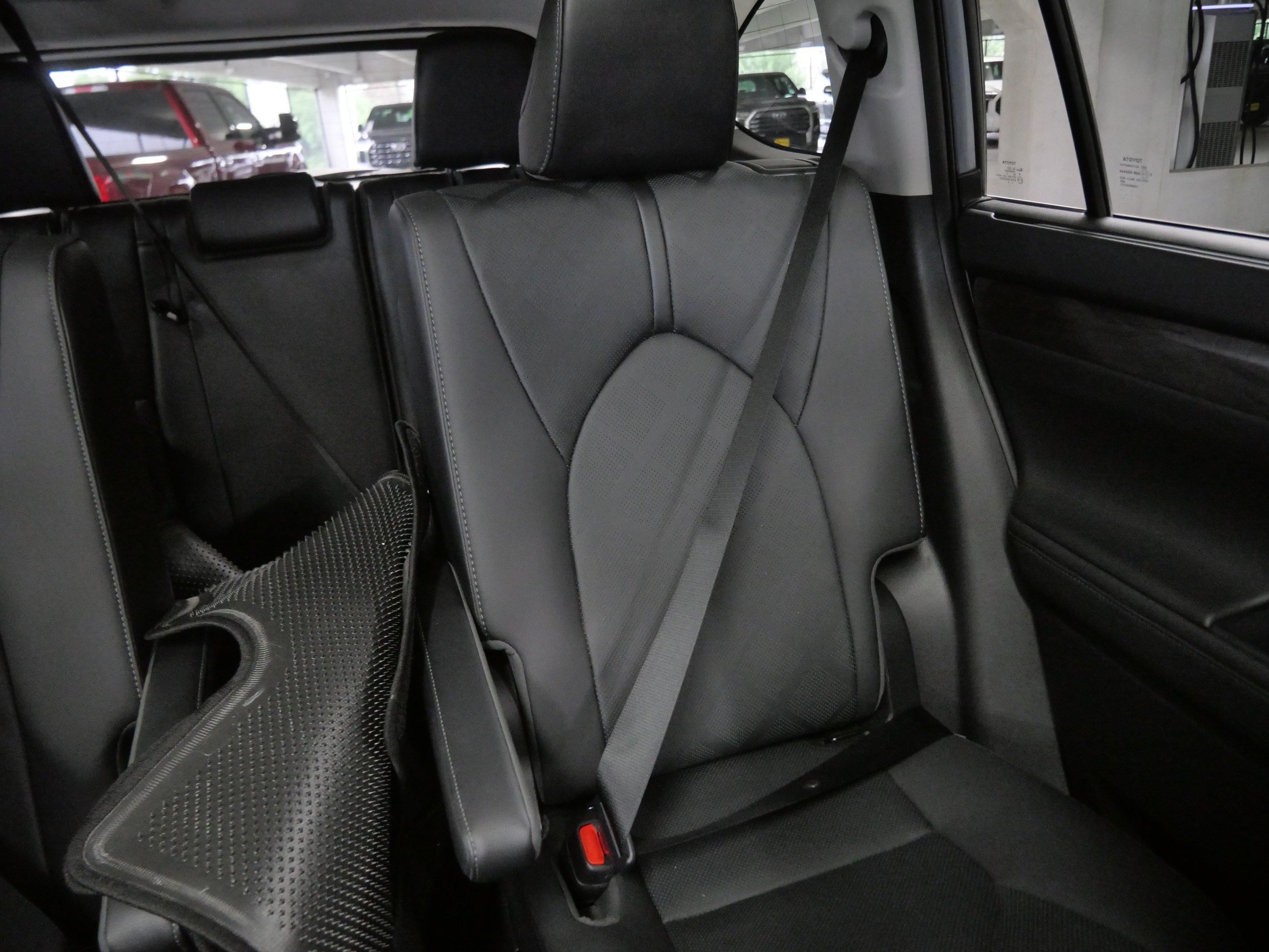 Certified Used 2020 Moon Dust Toyota Hybrid Platinum image 15