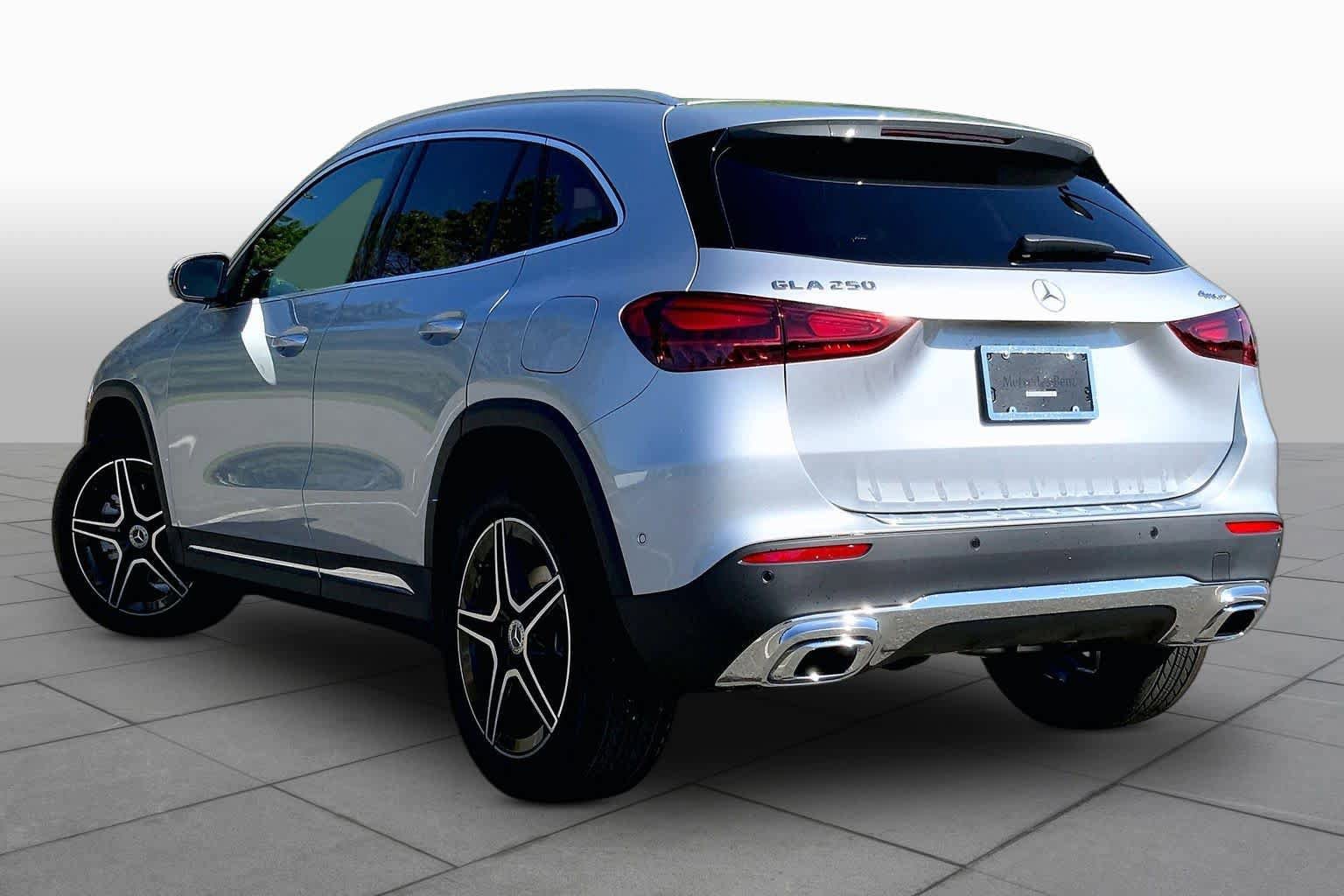 New 2026 Cirrus Silver Metallic Mercedes-Benz GLA 250 image 16