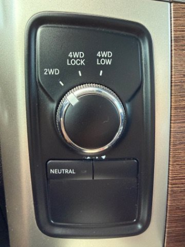 Used 2018 RV Match Walnut Brown Metallic Clearcoat Ram Laramie image 19