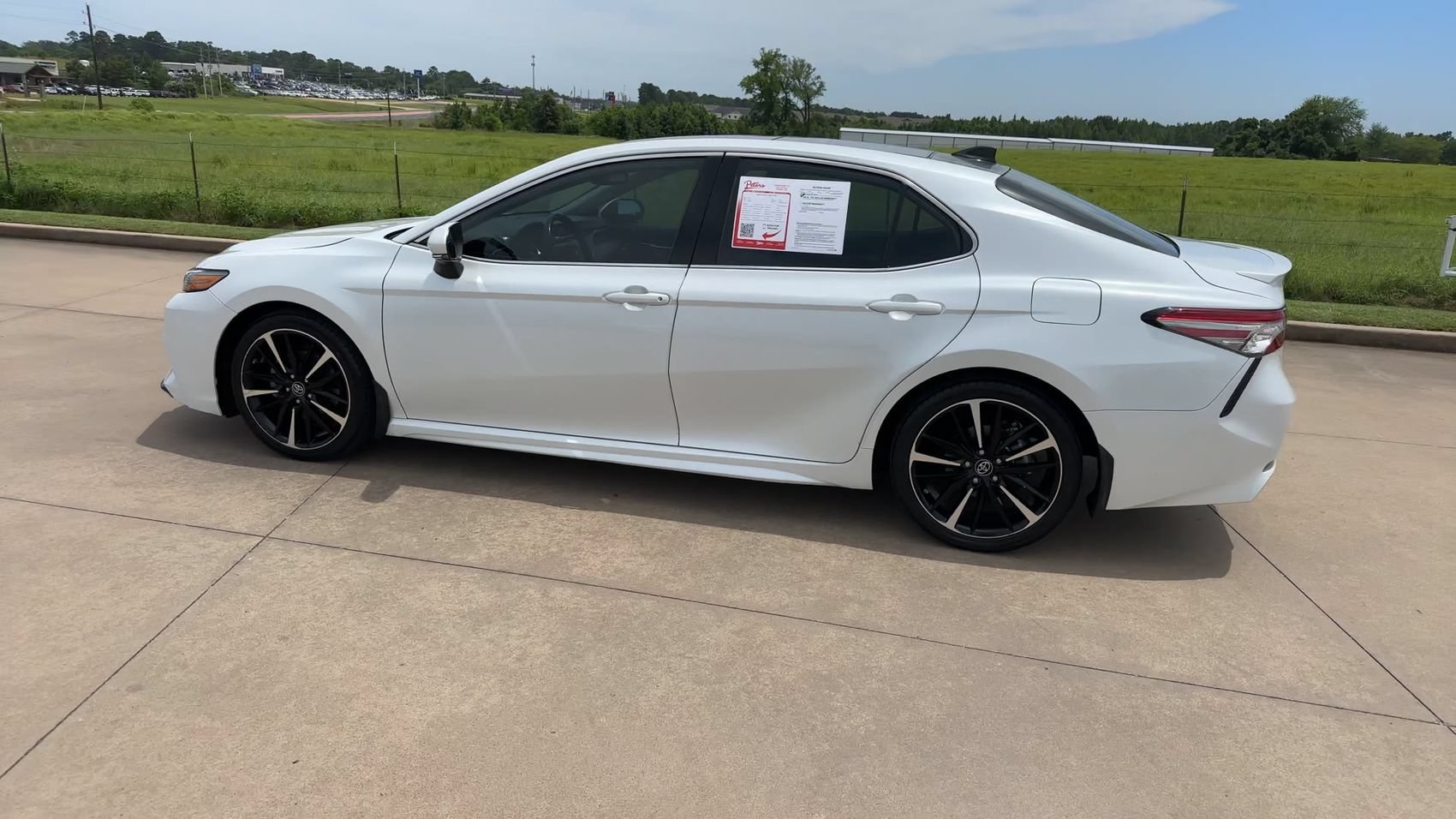 Used 2019 Pearl Toyota XSE image 6