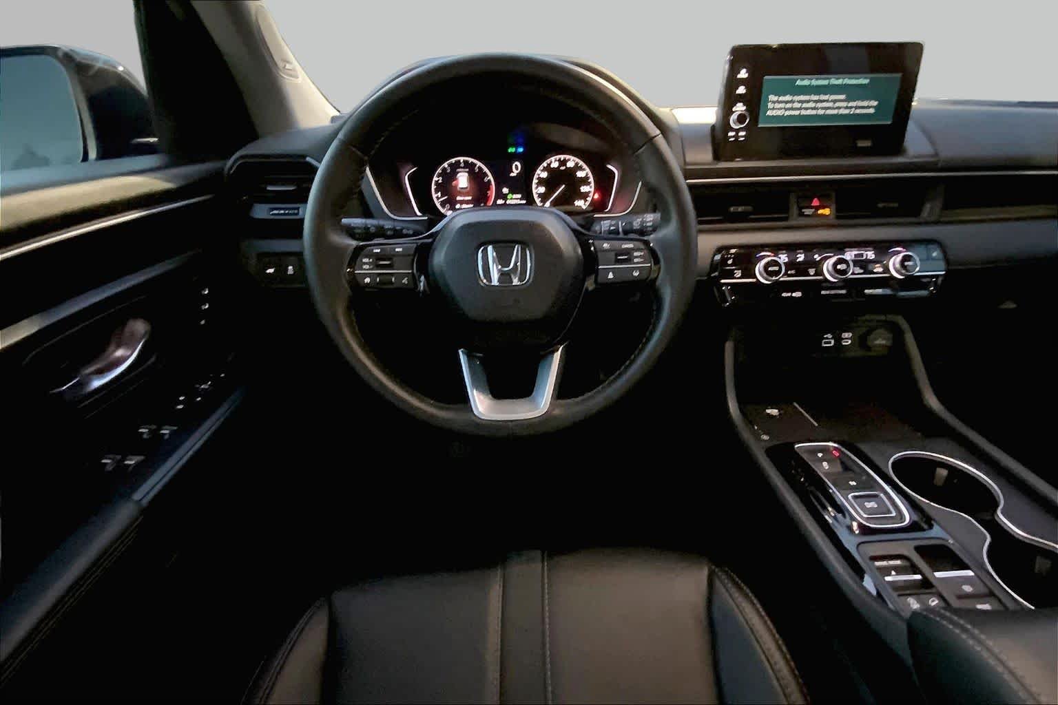 Used 2025 Crystal Black Pearl Honda Touring image 6