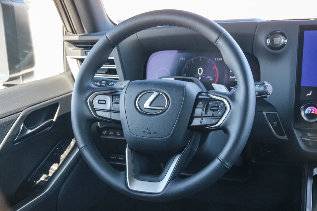 Certified Used 2026 White Lexus 550 Overtrail image 16