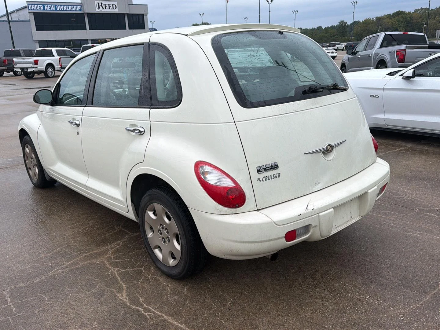 Used 2008 Cool Vanilla Chrysler  image 5