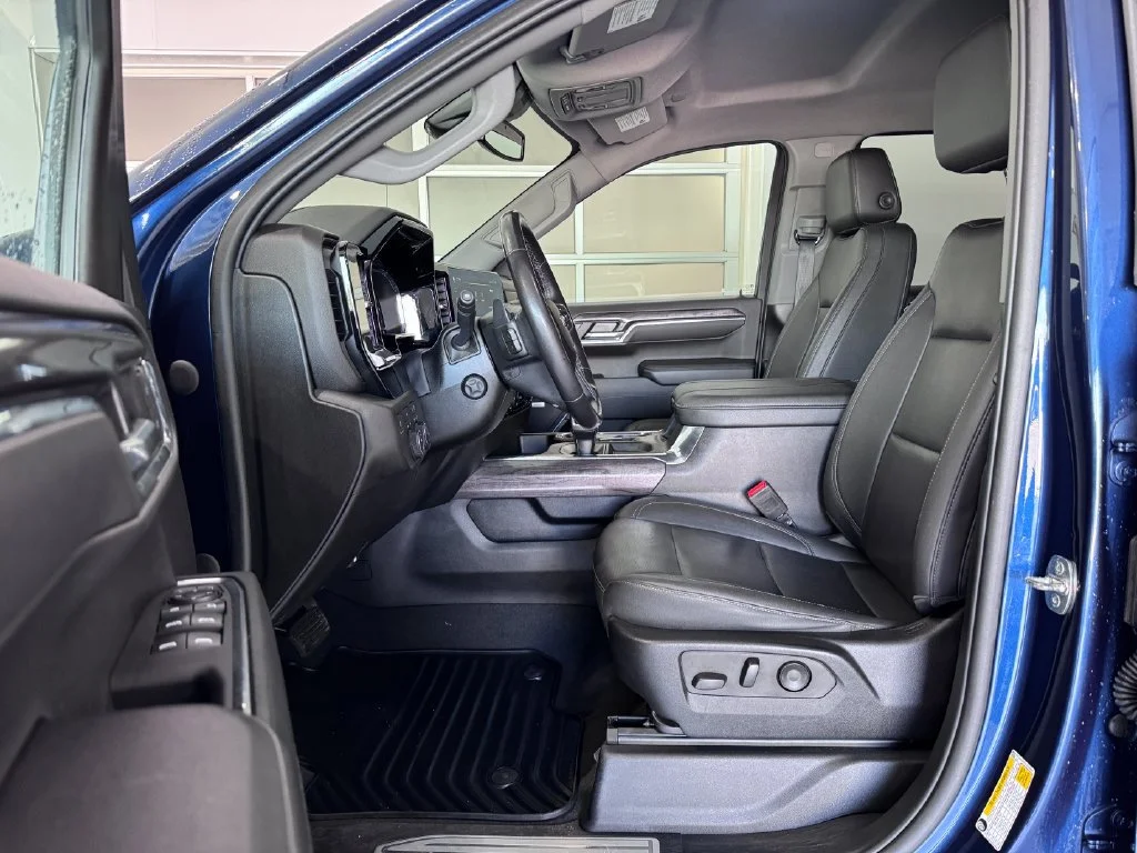 2023 Chevrolet Silverado 1500 LTZ - Photo 11