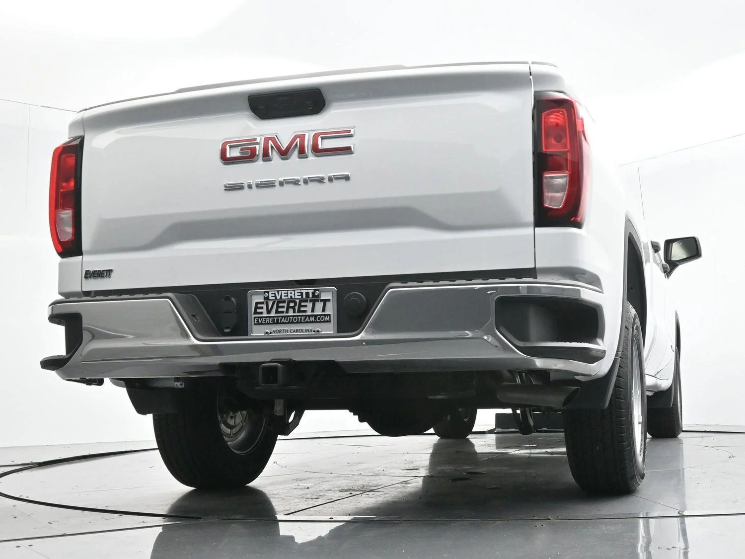Used 2026 Summit White GMC Pro image 45