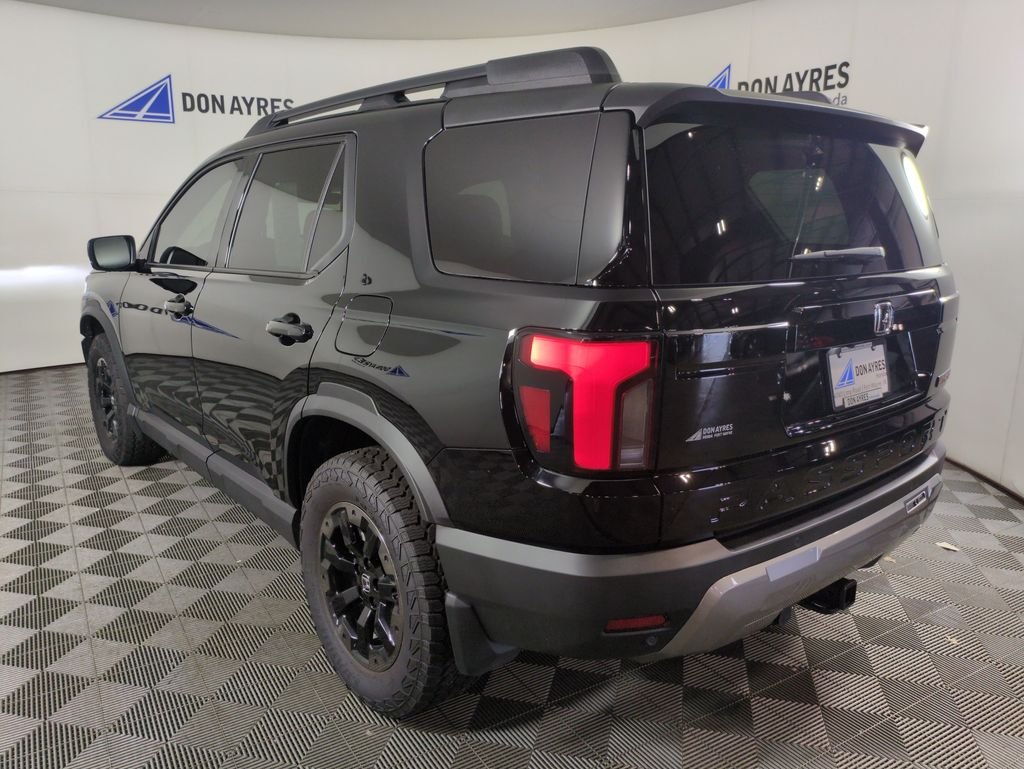 Certified Used 2026 Crystal Black Pearl Honda TrailSport Elite Blackout image 4