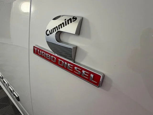 Used 2024 White Ram Laramie image 11