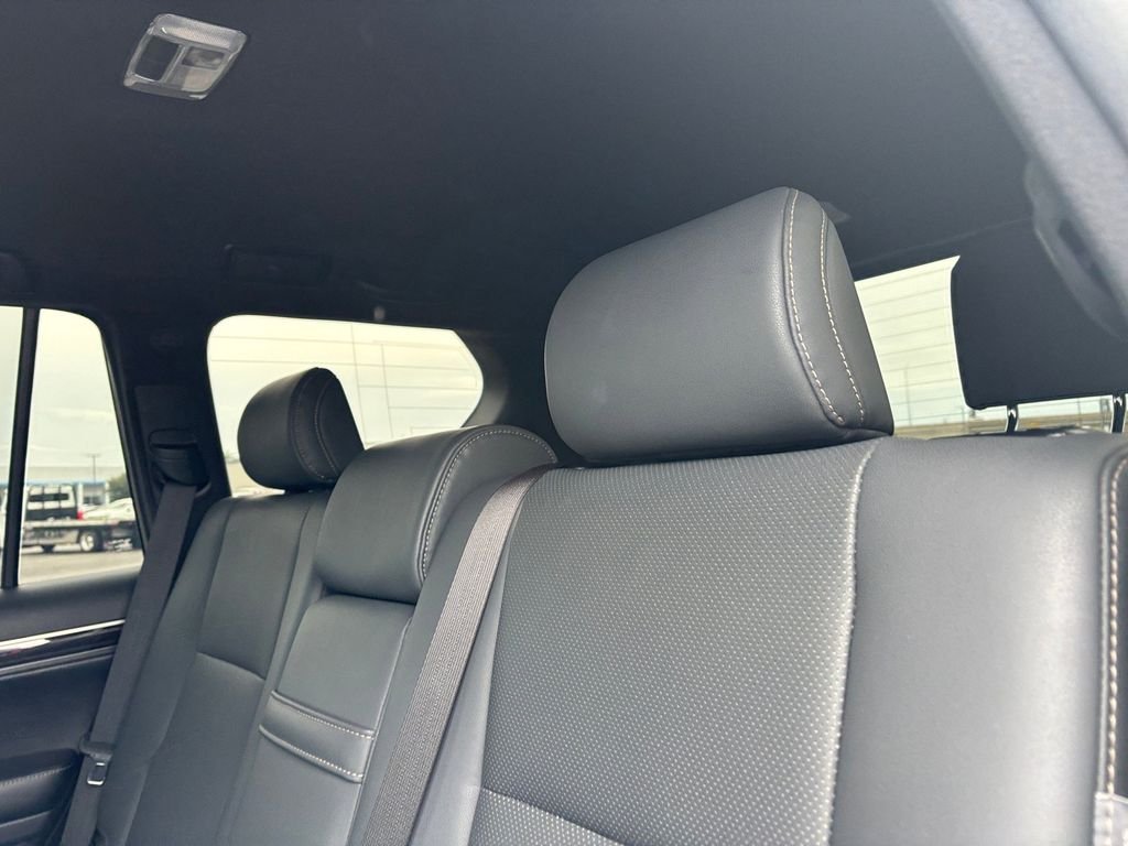 Used 2023 Black Lexus 460 image 32