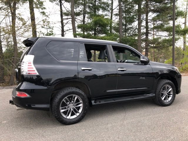 Used 2020 Black Lexus 460 image 4
