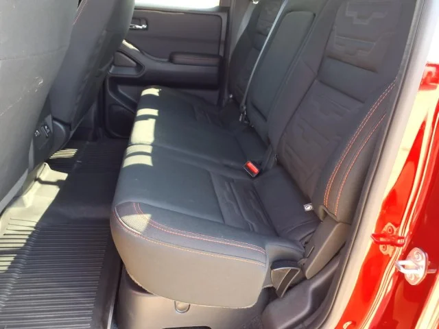 2023 Nissan Frontier PRO-X - Photo 10