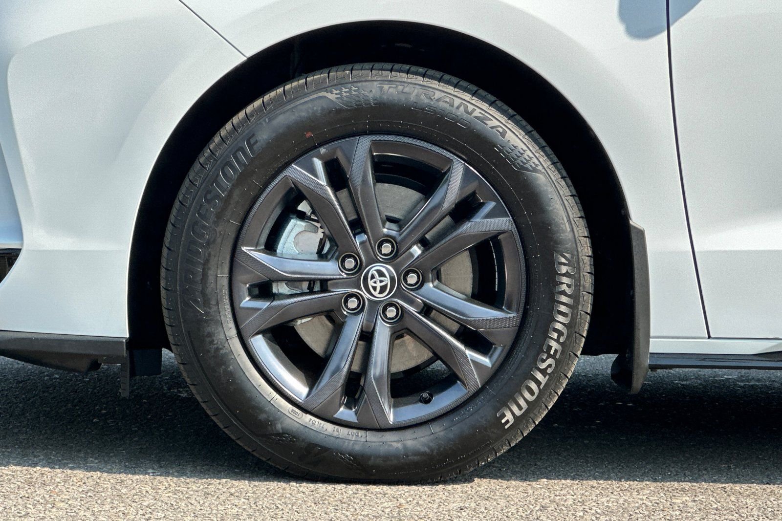 Used 2026  Toyota XSE image 27