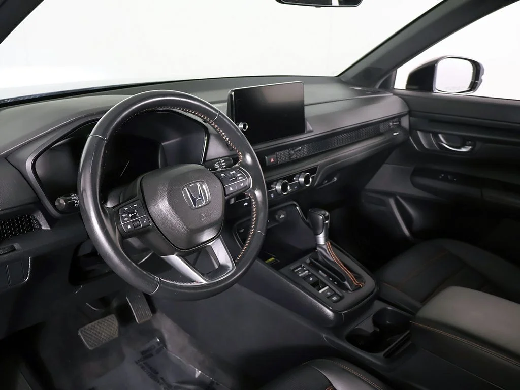 Used 2025 Solar Silver Metallic Honda Sport-L image 28