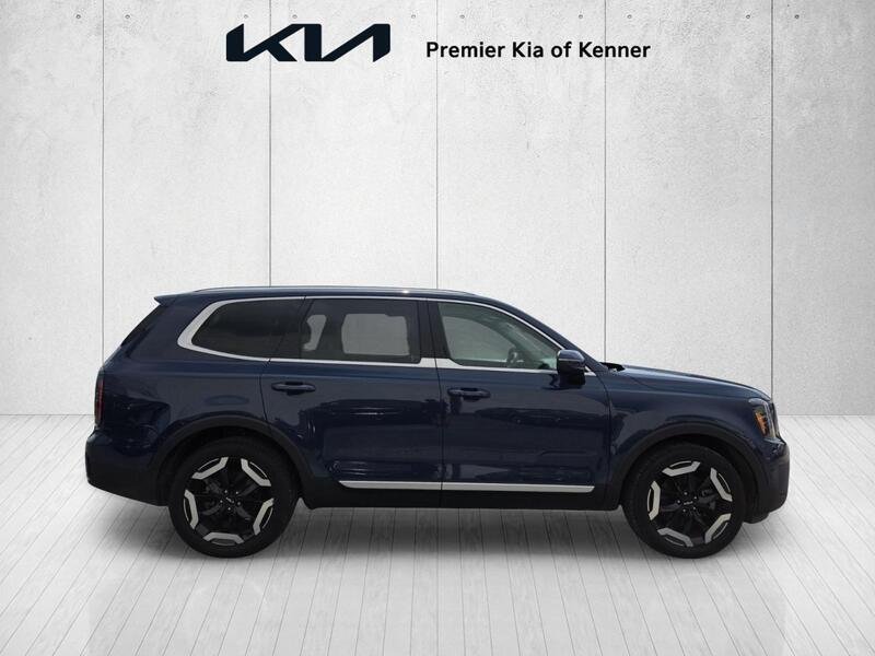 Used 2024 Black Kia EX image 5