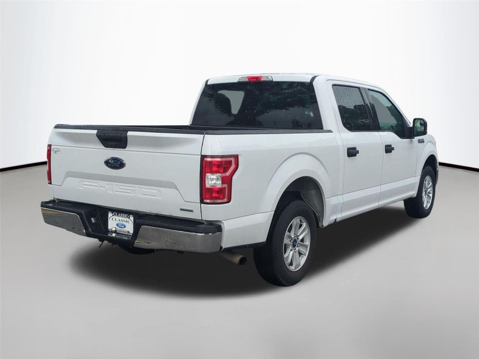 Used 2018 Oxford White Ford XLT image 5