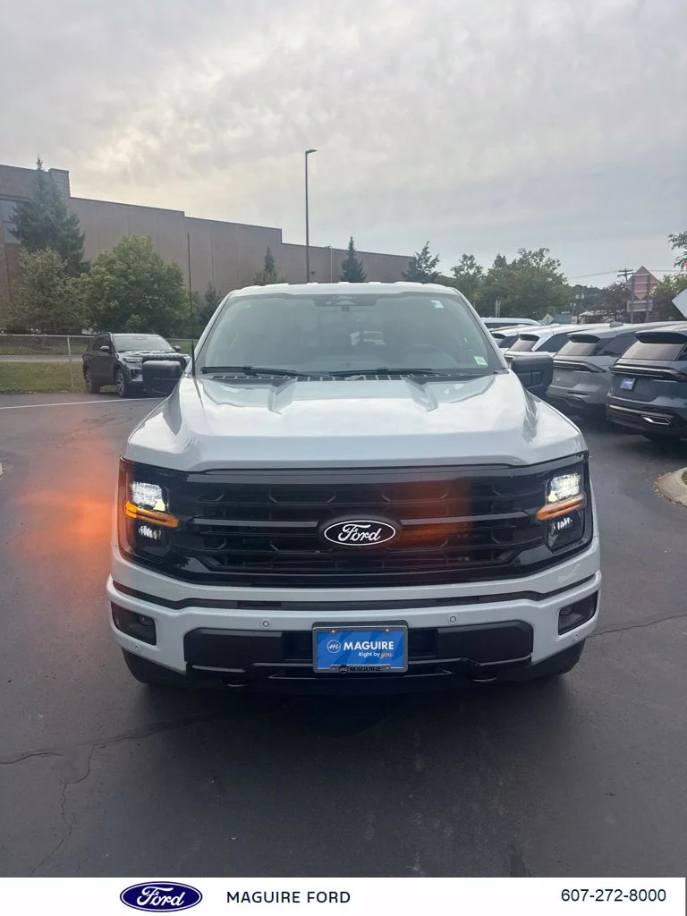New 2026 Avalanche Ford XLT image 2