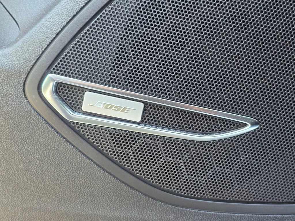 New 2026 Iridescent White Tricoat Buick Avenir image 14