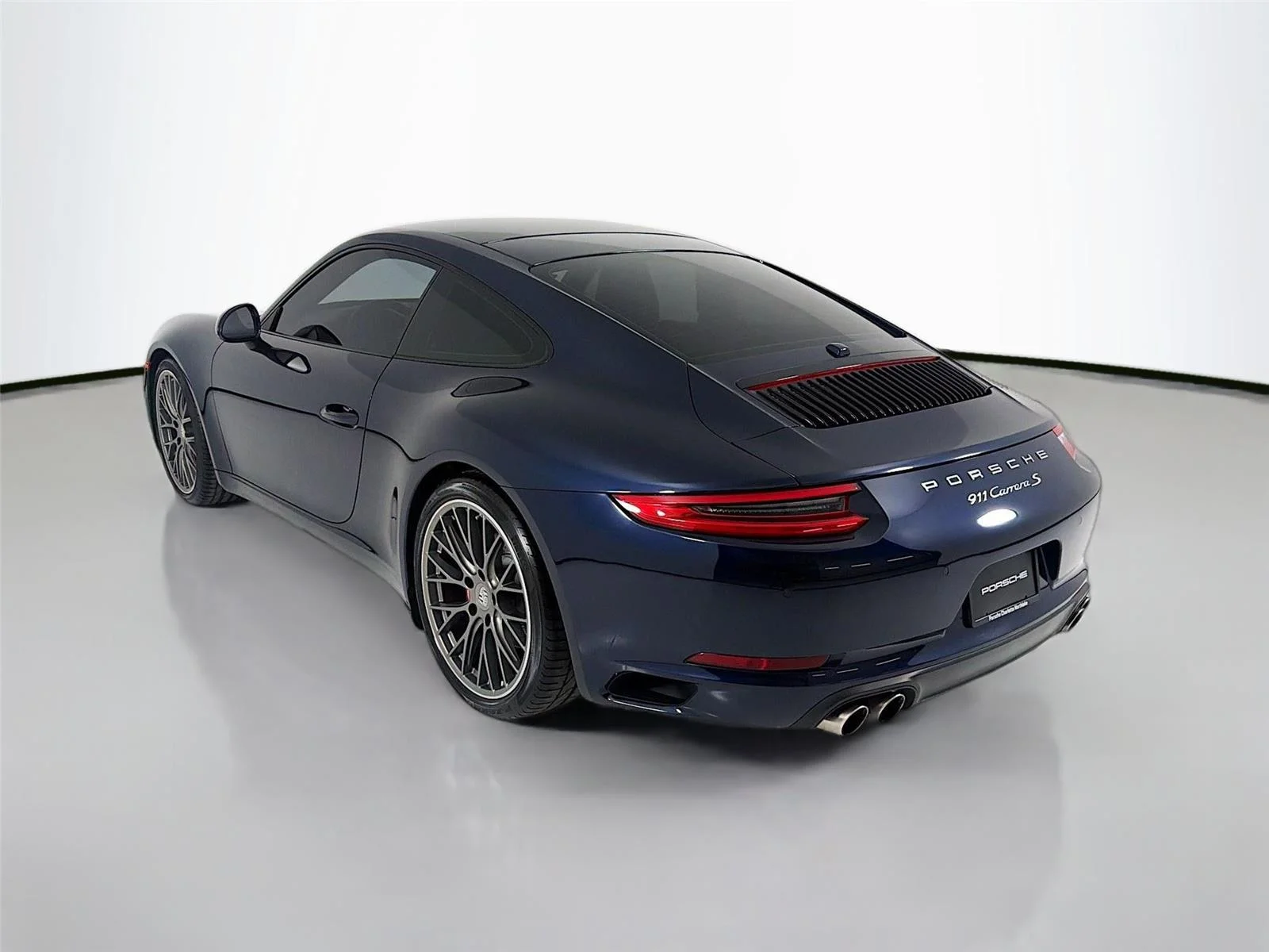 Used 2018 Night Blue Metallic Porsche Carrera S image 3