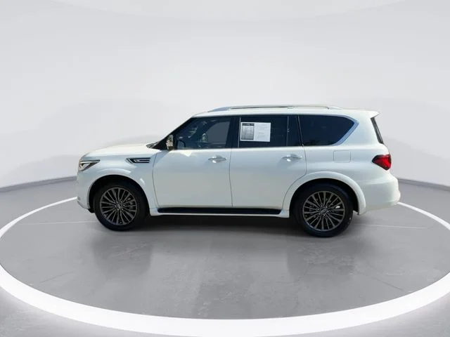Used 2023 White INFINITI Sensory image 5