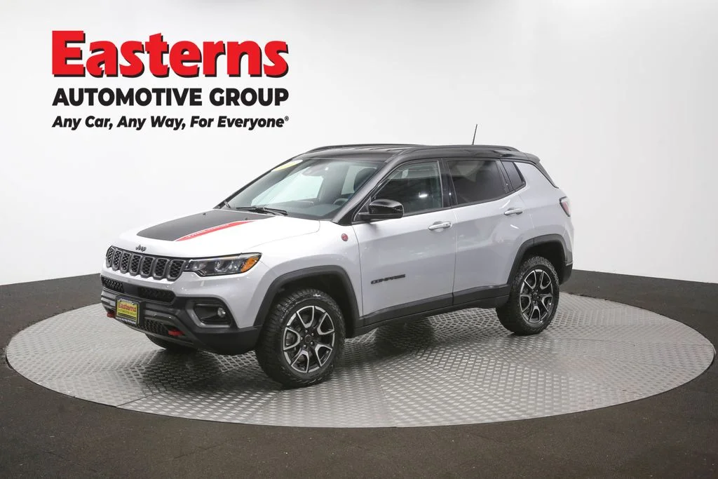 Used 2025 Silver Jeep Trailhawk image 55