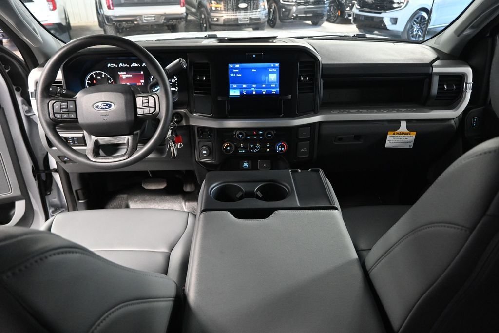 New 2026 Oxford White Ford XL image 21