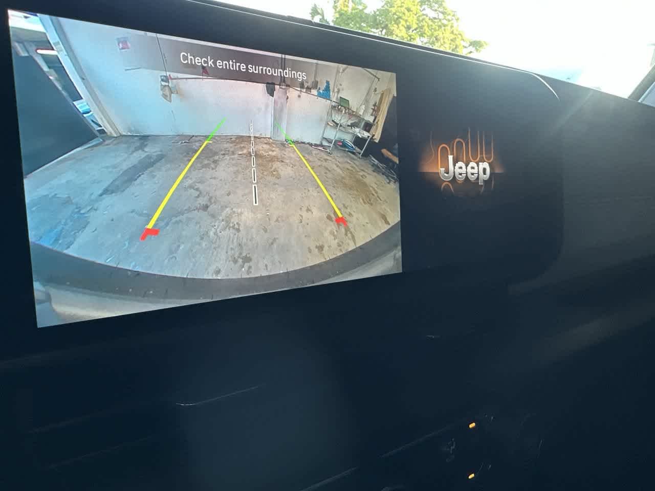 Used 2024 Anvil Clear Coat Jeep Sport S image 19
