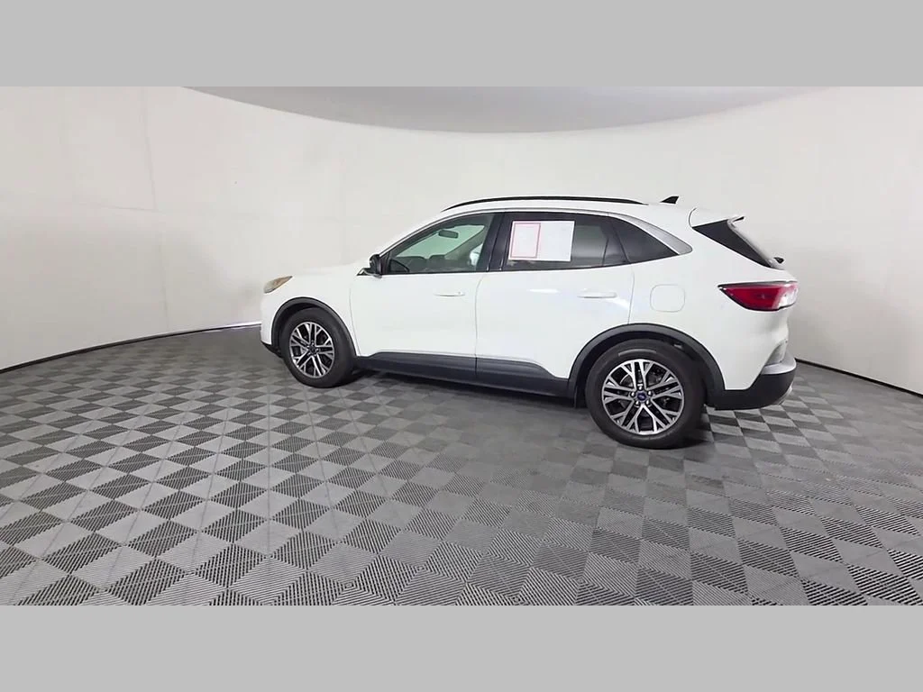 Used 2020 White Metallic Ford SEL image 45