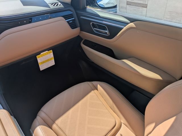 New 2026 RADIANT WHITE INFINITI Luxe 2WD image 18