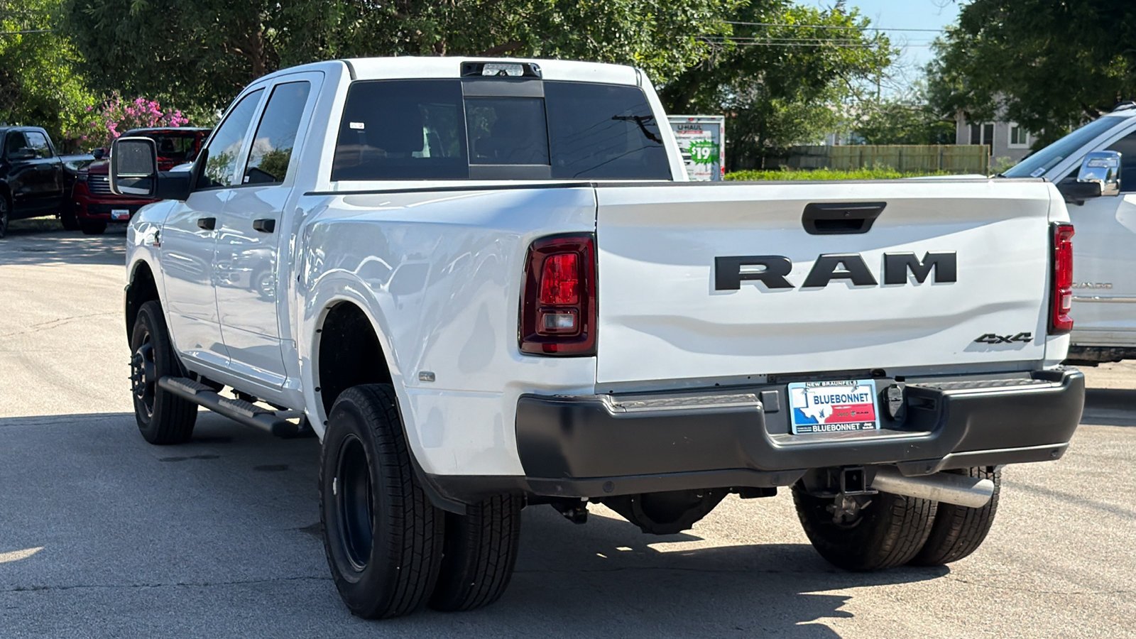 New 2026 Bright White Clear-Coat Exterior Paint RAM Tradesman image 7