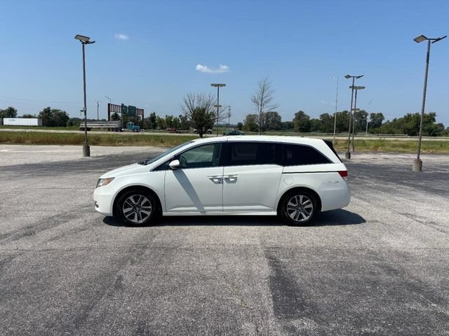 Used 2017 Honda Odyssey Touring Elite with VIN 5FNRL5H92HB011562 for sale in Columbia, IL
