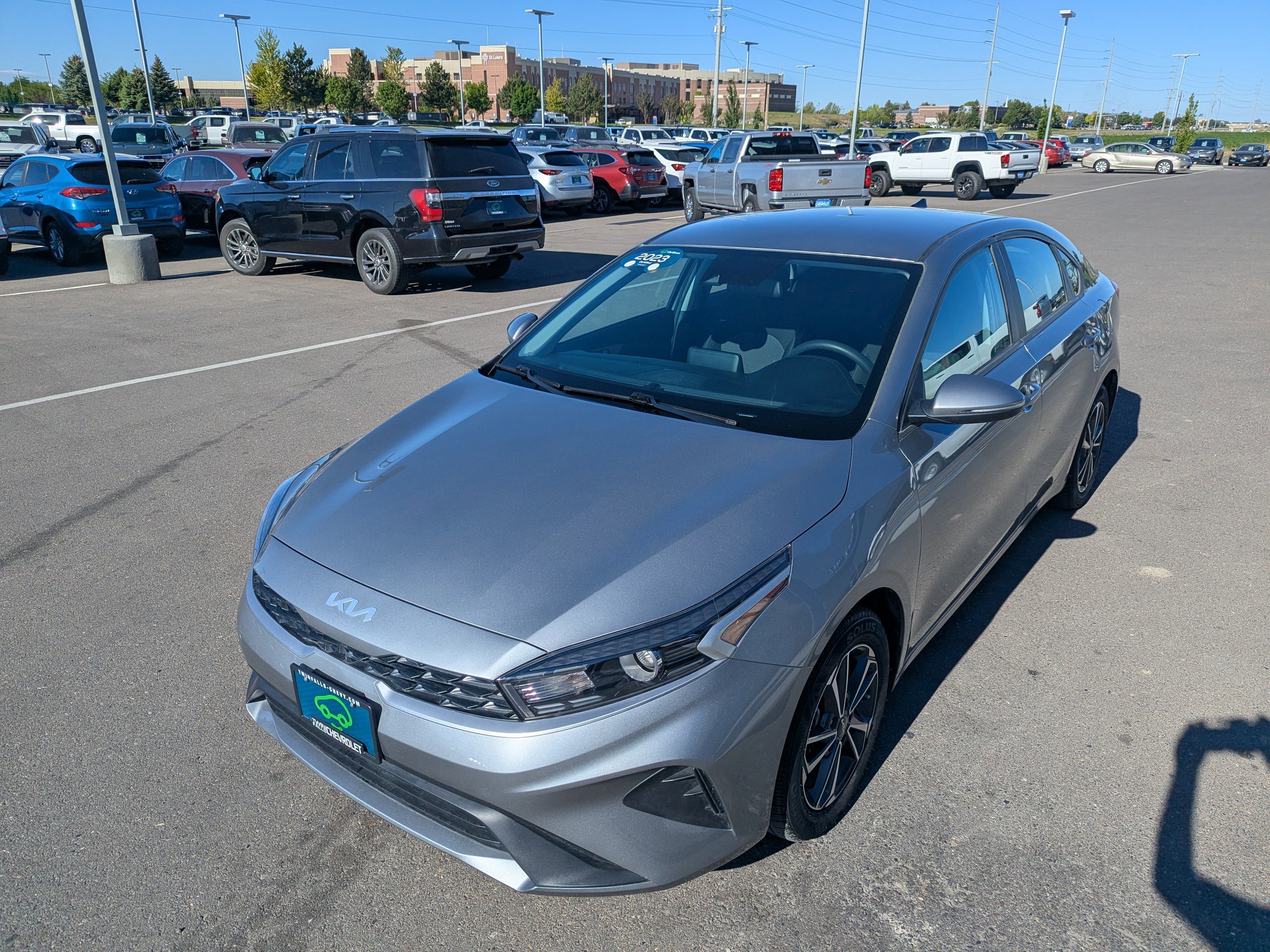2023 Kia Forte LXS - Photo 8