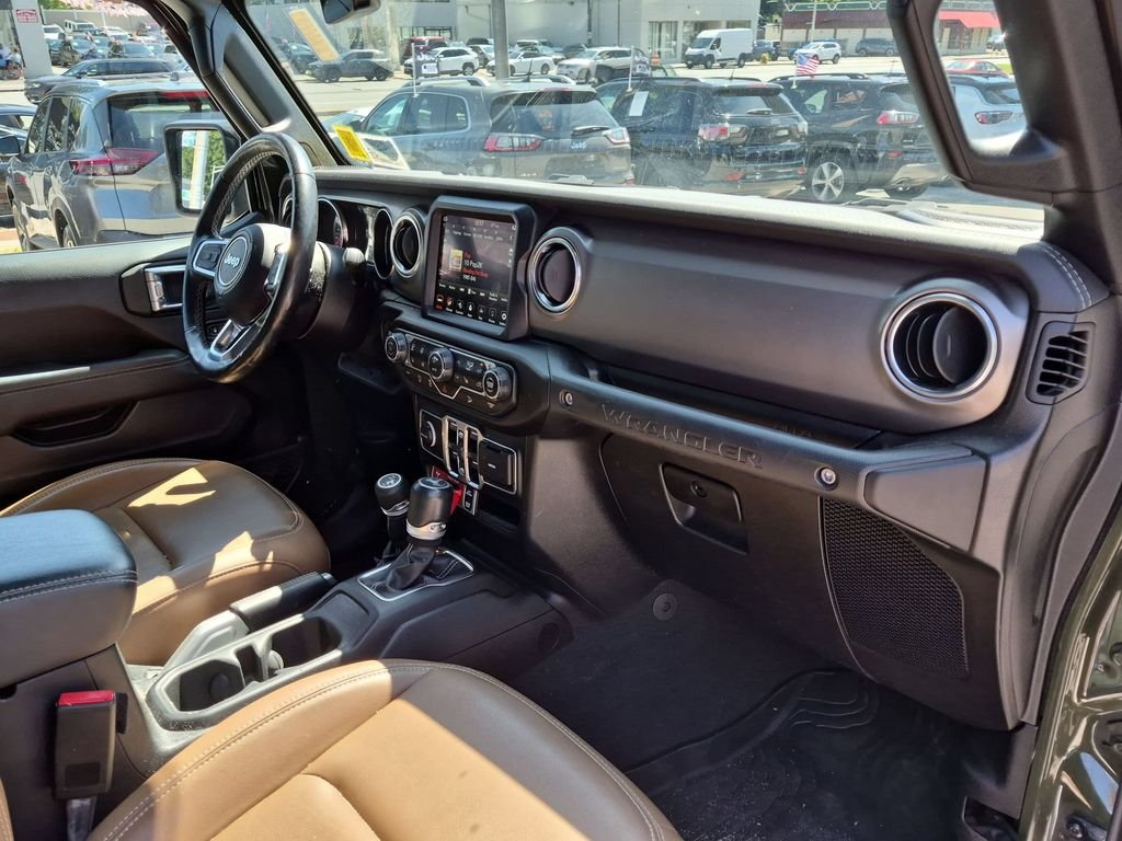 Used 2021 Green Jeep Unlimited Rubicon image 27