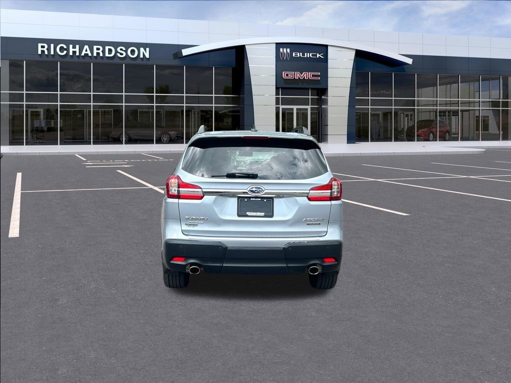 Used 2022 Silver Subaru Touring image 4