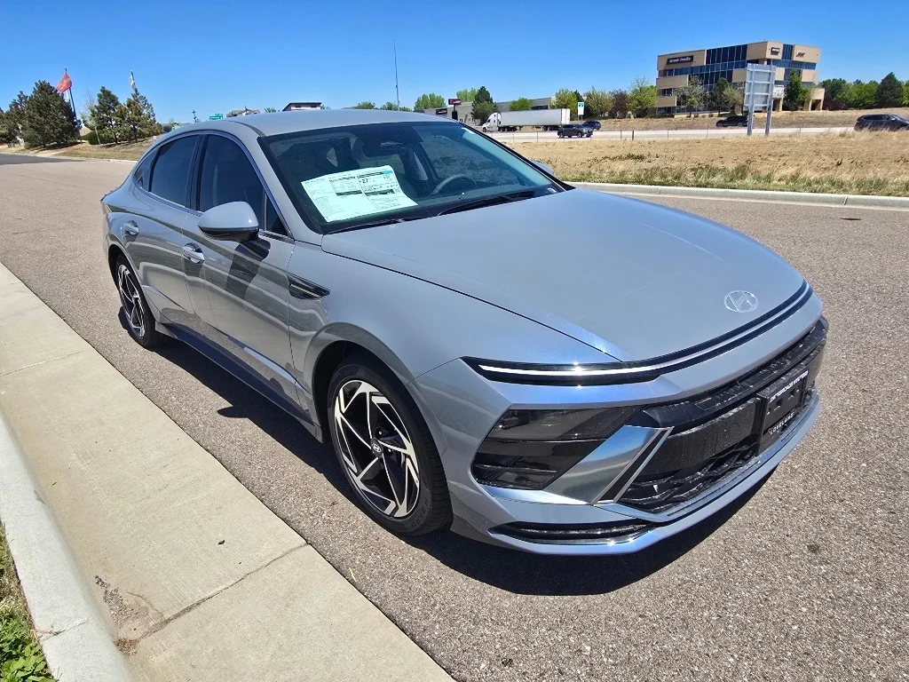 Used 2026 Transmission Blue Hyundai SEL Sport image 7