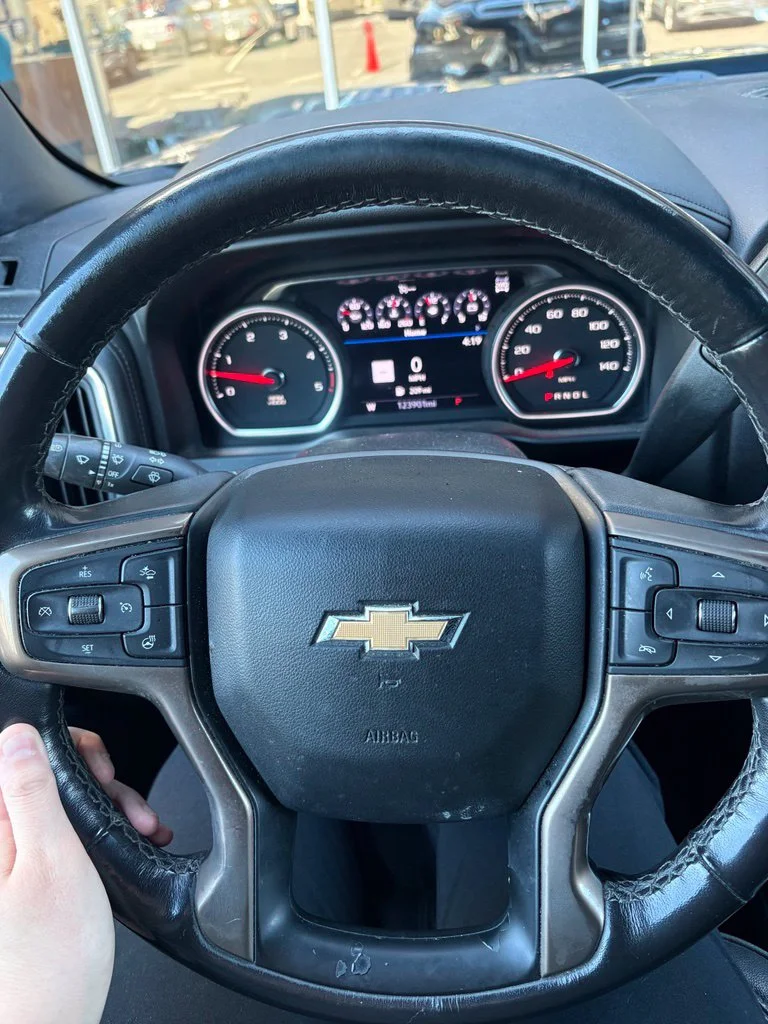 Used 2020 Blue Chevrolet High Country image 12
