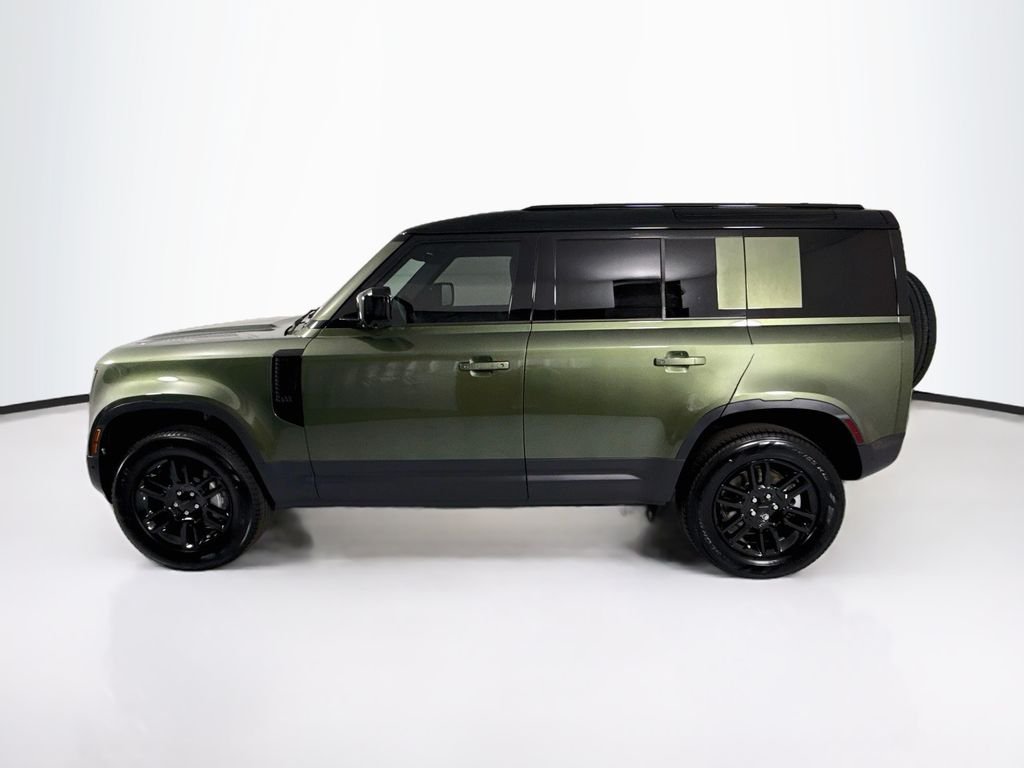 New 2026 Woolstone Green Land Rover S image 8