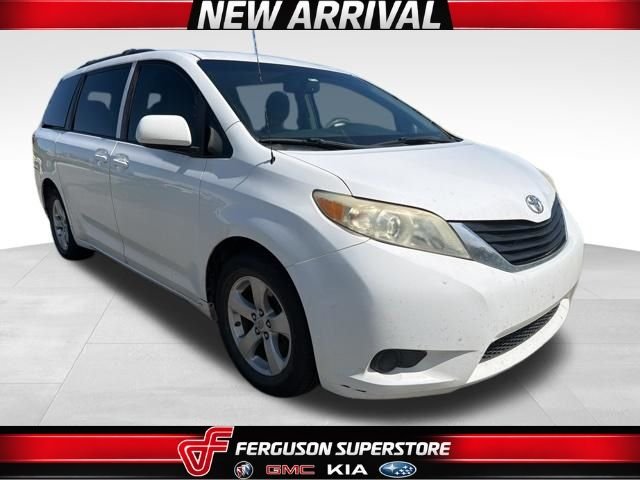 2012 Toyota Sienna LE