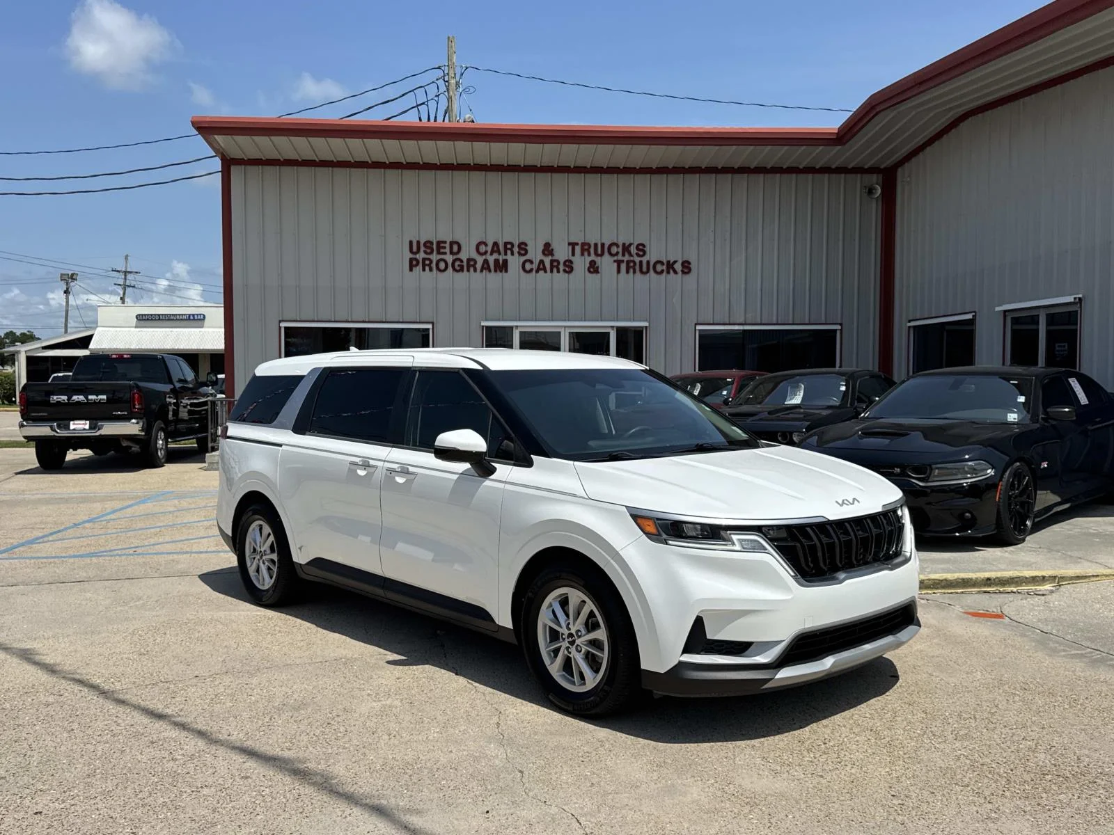 2024 Kia Carnival MPV LX