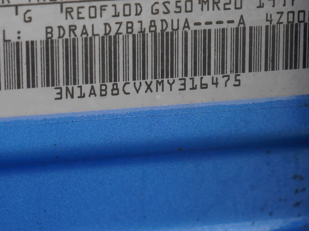 Used 2021 Electric Blue Metallic Nissan SV image 24