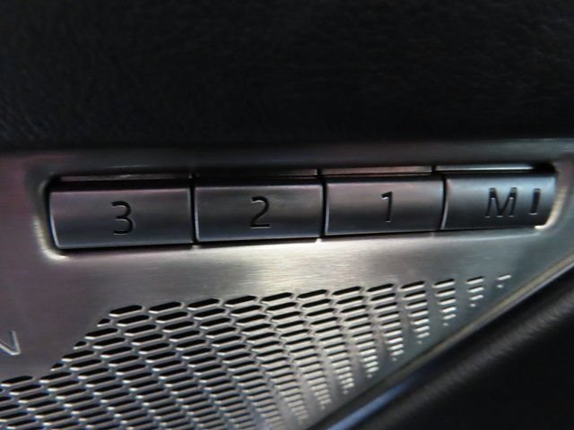 Used 2024 Gray Jaguar P250 R-Dynamic S image 21