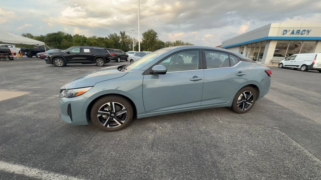 Used 2024 Gray Nissan SV image 4