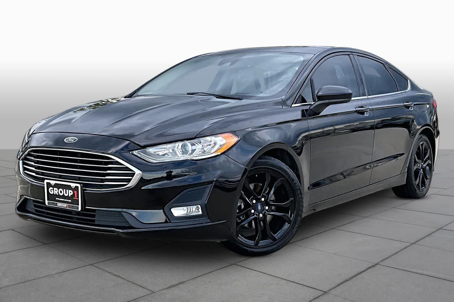 Pre-Owned 2020 Ford Fusion SE