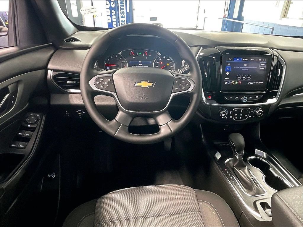 Used 2023 Mosaic Black Metallic Chevrolet LT Cloth image 18