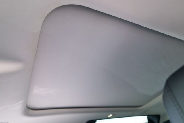 Used 2023 Silver Land Rover S image 24