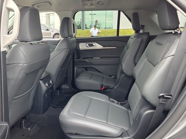 New 2026 Carbonized Gray Metallic Ford Active image 12