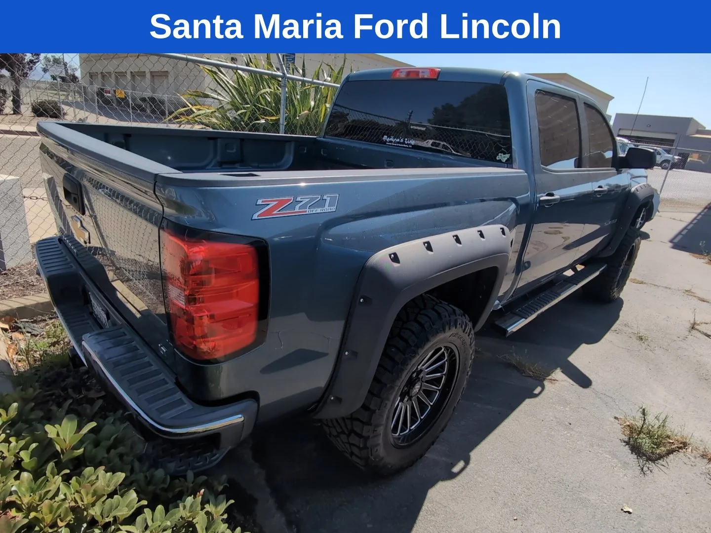 Used 2014 Blue Granite Metallic Chevrolet LT image 3
